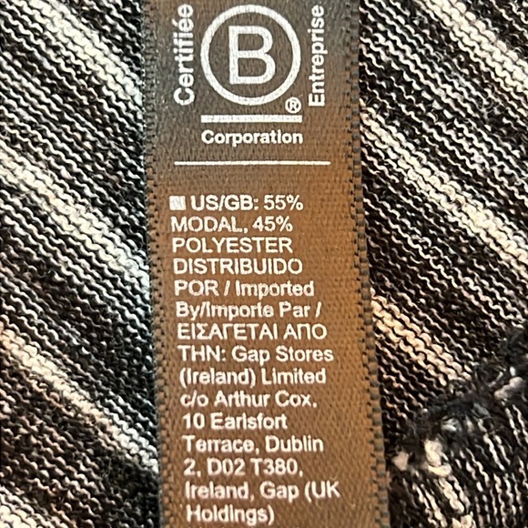 Athleta Women’s Tank / Tee Sz L Black & White Stripe Modal/Polyester EUC - Picture 8 of 10